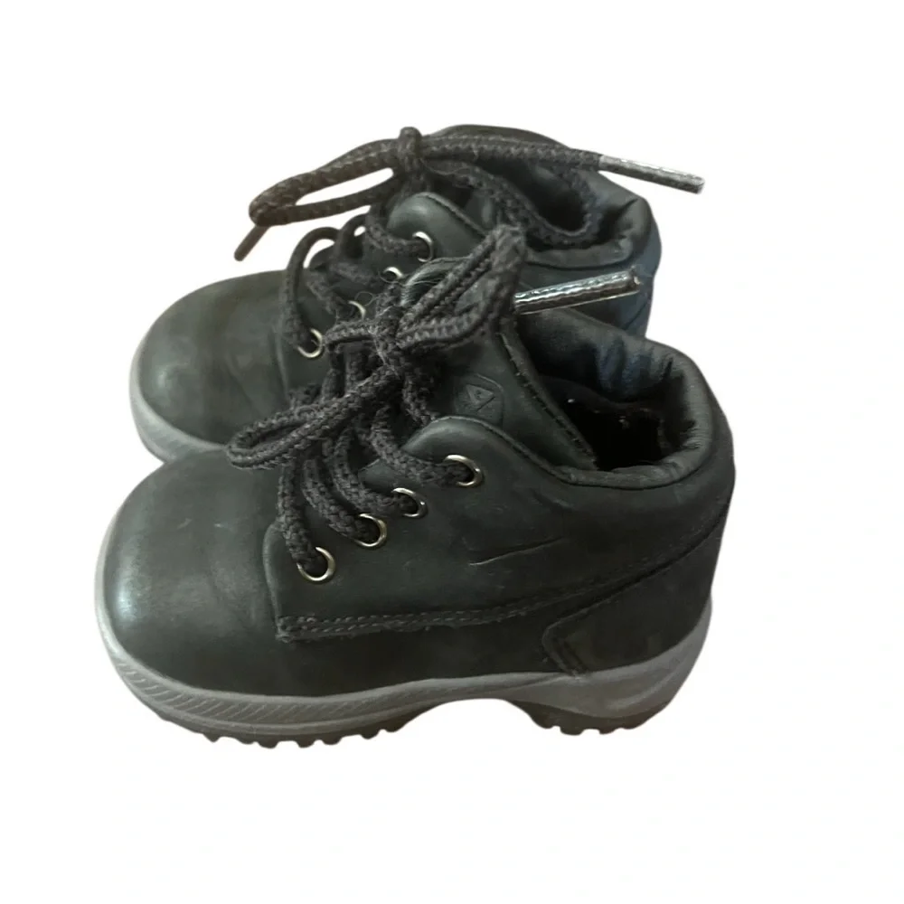 Nike Infant ACG Leather Boots- Black Size 3
